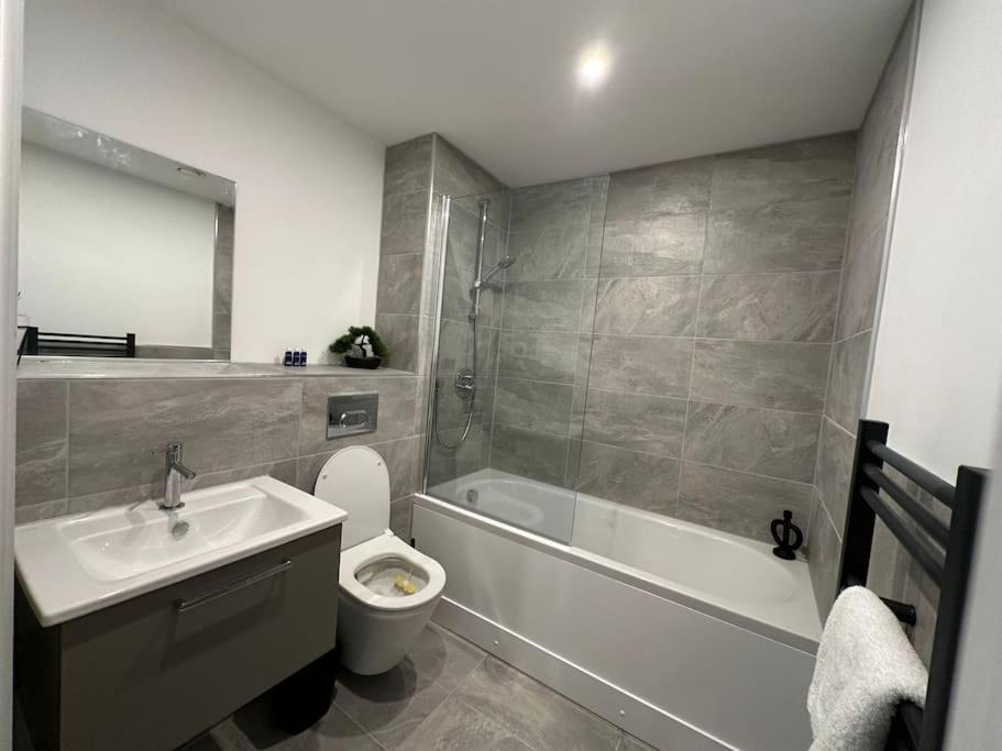 Stylish Central York Apartment Free Parking & Gym Extérieur photo